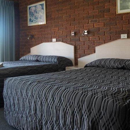 Yambil Inn Griffith Esterno foto